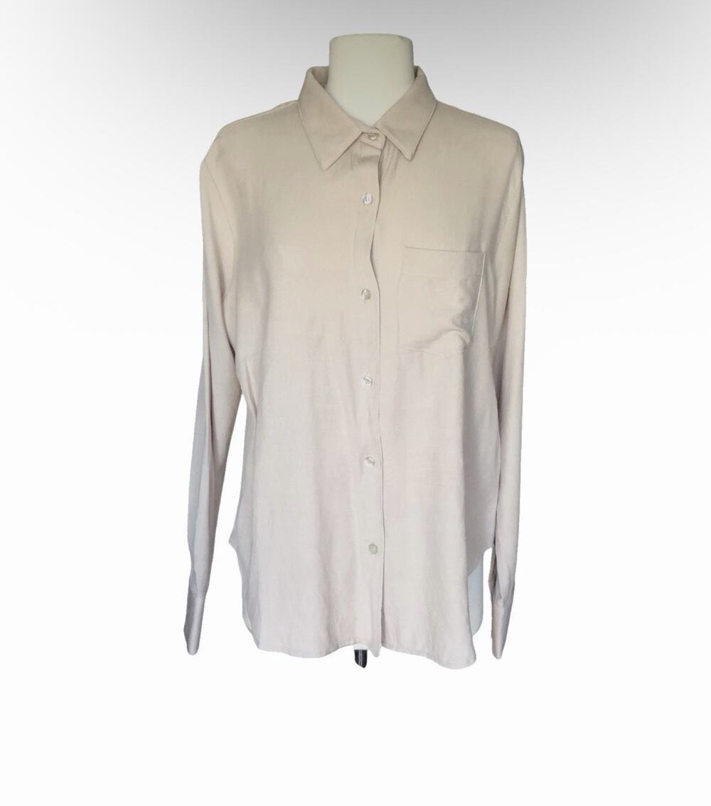 Beige Button Up Blouse Lightweight Work Office Minimal Chic Shirt Women’s Medium